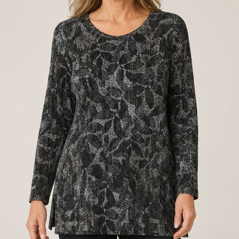J Jill Wearever Medium Petite Black Gray Floral Print Long Sleeve Tunic Pullover